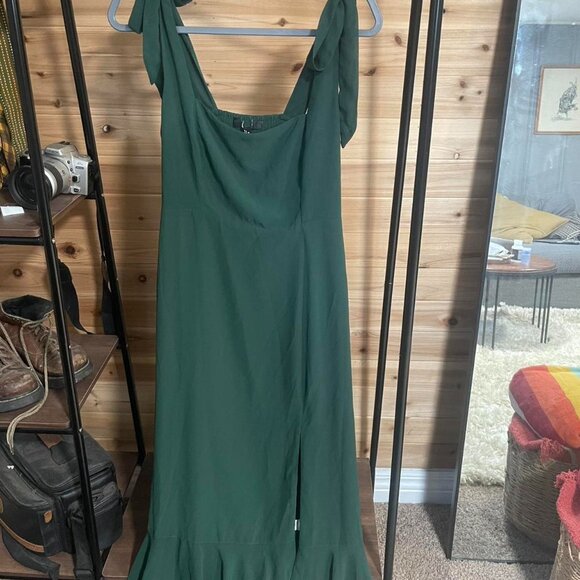 Lulus Beautiful Green Midi - Picture 1 of 5